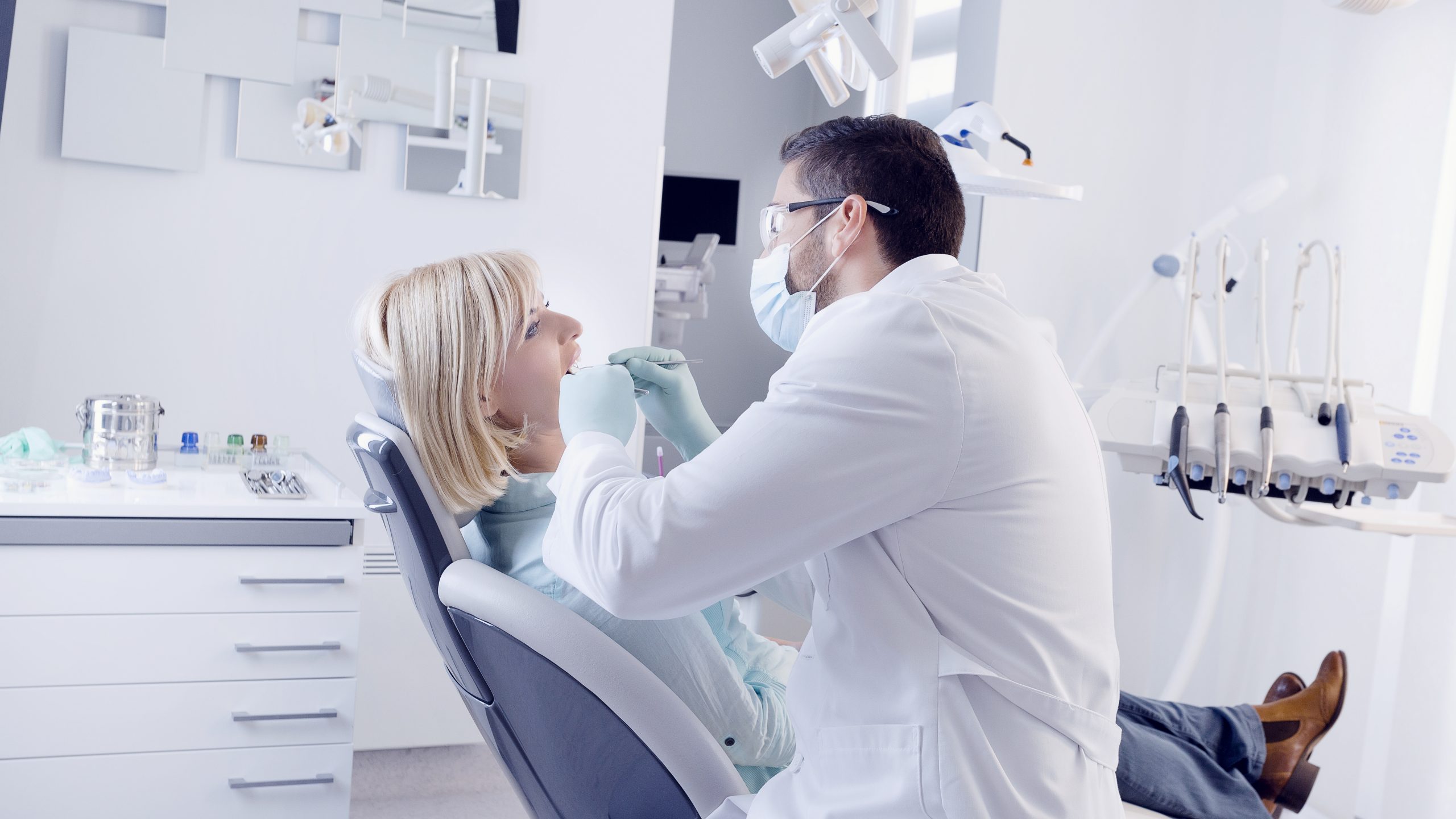 Dentist in Lincoln, RI